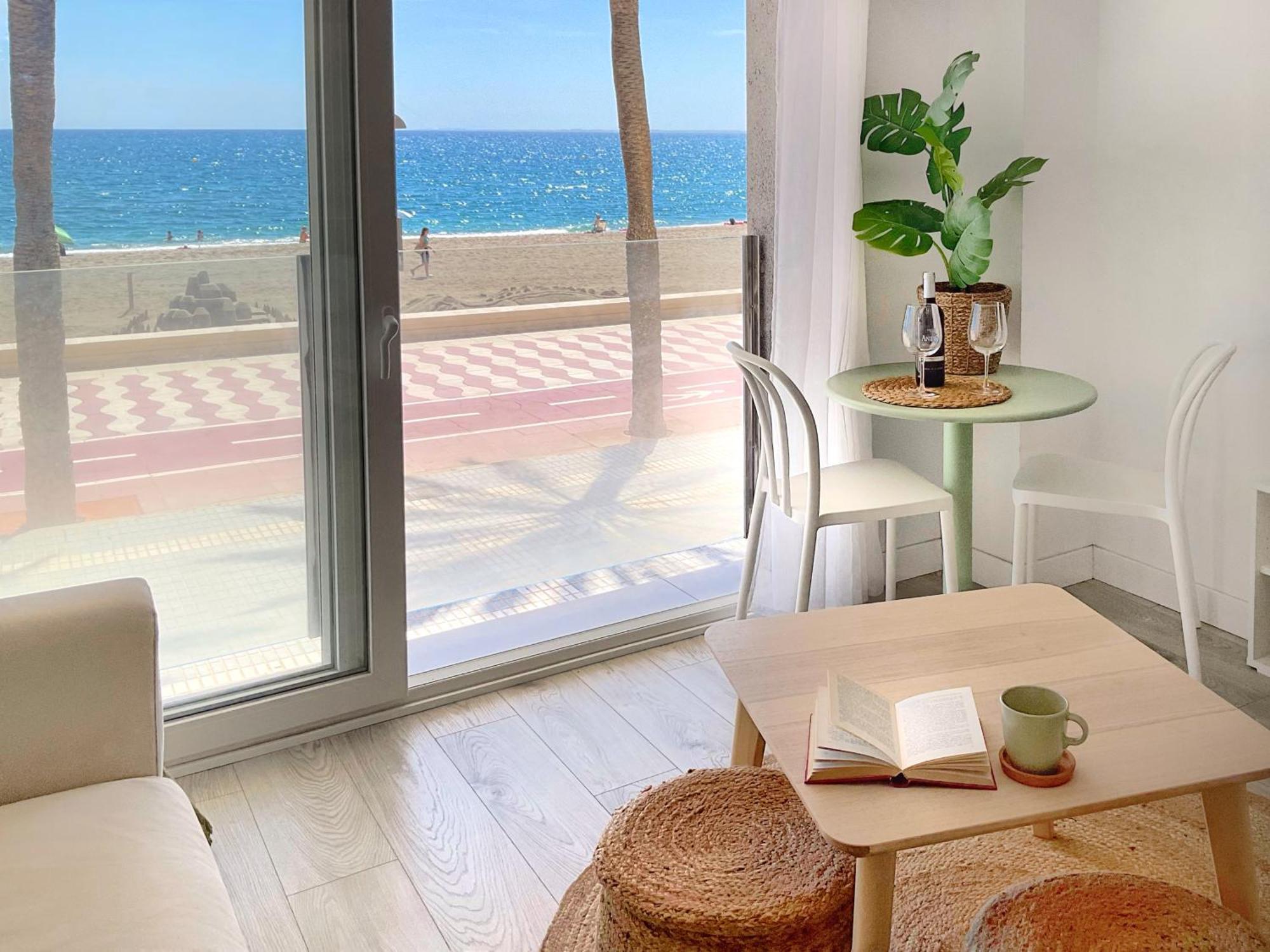 Cs7 Kaleria Suites Almería Extérieur photo